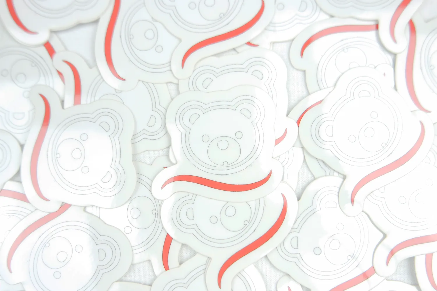 CubySoft Bear sticker vinil alb 4,7 cm